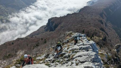 Escalade de l'arête